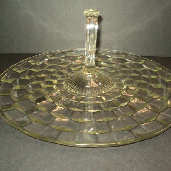 Vintage Indiana Whitehall Colony Cubist Center Handled 13" Clear Sandwich Tray - Picture 3 of 4